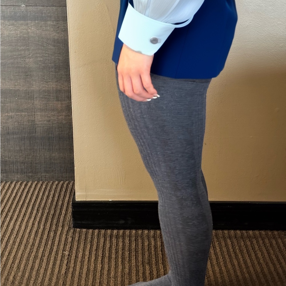 Elegant Knitted Floral Gray Tights - Picture 5 of 6